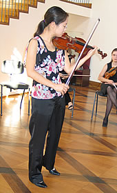 Aya Muraki 
Preisträgerin 2005